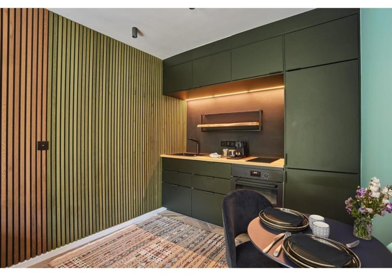 Studio In Neuilly Porte Maillot By Studio Prestige Bagian luar foto